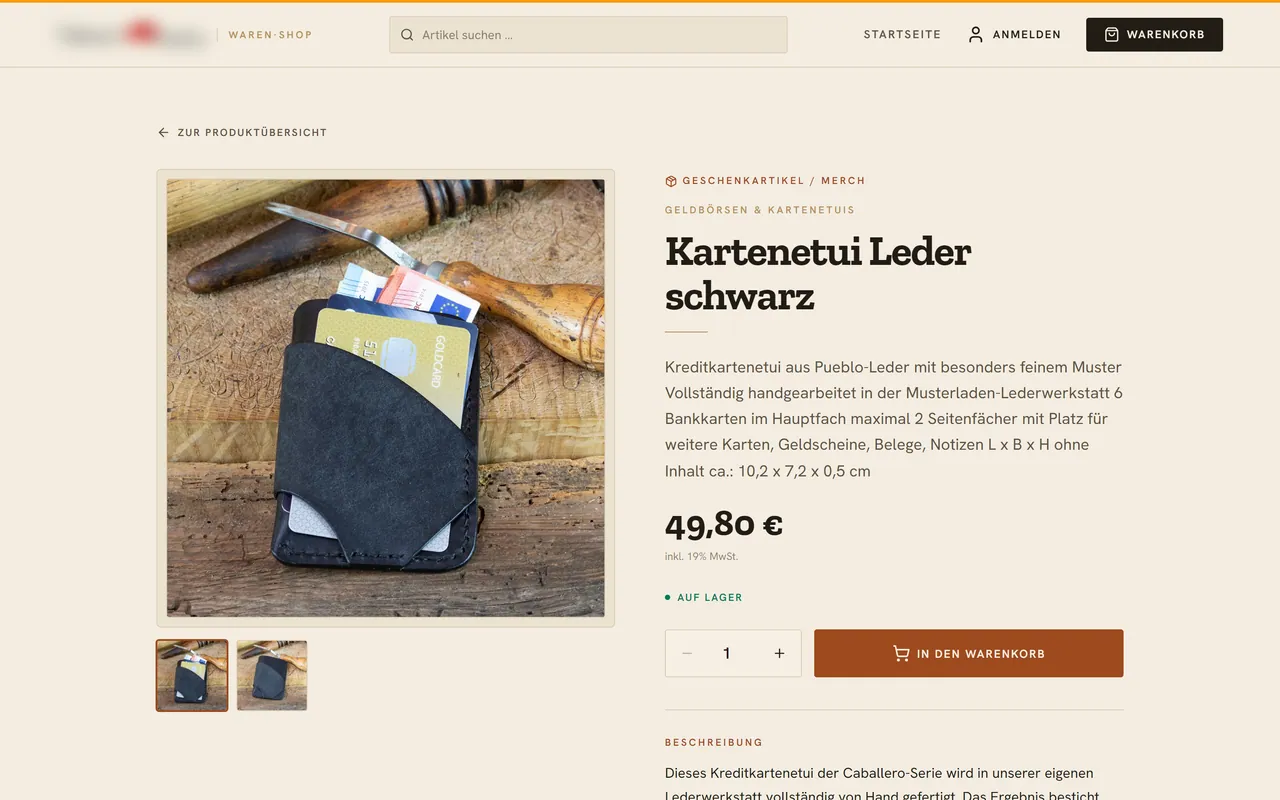 Die Produktseite im Online-Shop: Bildergalerie, Preis inkl. MwSt., Lagerstatus „Auf Lager“, Mengenwahl und Warenkorb.